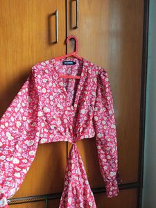 Chic Floral Print V-Neck Dress