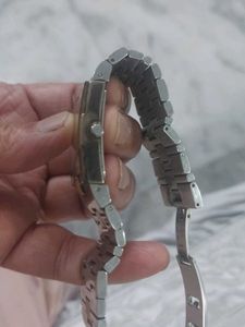Vintage Titan analog quartz wrist watch
