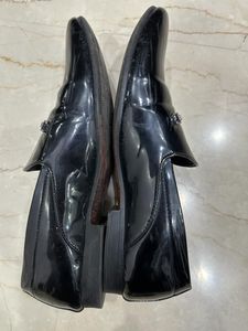 Black Shiny Shoes