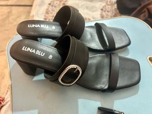 WESTSIDE BRAND NEW Heels with Buckle Accent