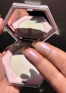 Fenty Beauty Highlighter shade 04 pink ice