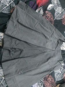 grey dividend skirt
