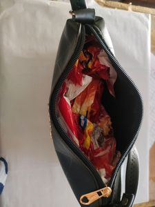 NEW BLACK SLING COLOR BAG