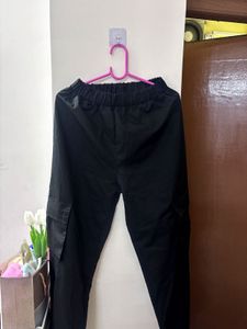 Urbanic Black Cargo Pants
