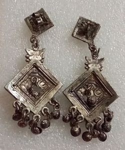 Oxidized Studs