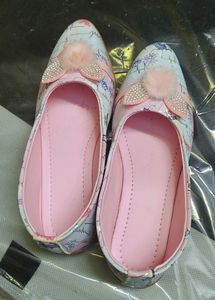 Girl Kids Footwear