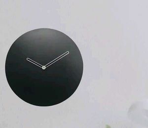 Modern Minimalist Wall Clock