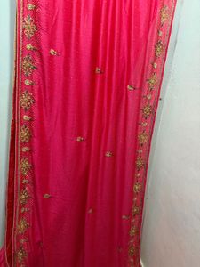Exquisite Silk Saree - Vibrant Pink with Gold