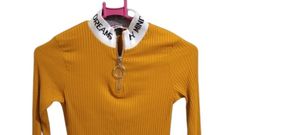 🆕Top in mustard colour
