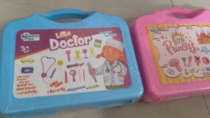 Kids Role Play Sets new with tag