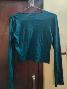 Green Long Sleeve Crop Top