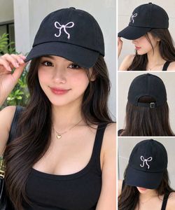 🇹🇭Black Baseball Cap with Pink Bow