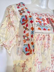 Boho Embroidered Floral Blouse Size M-L 36"-38"