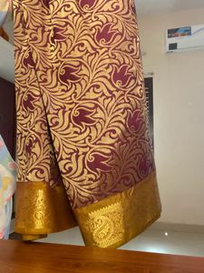 Elegant maroon Silk blend Saree