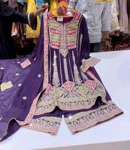 New Disign Pakistani Suits 💝🥀