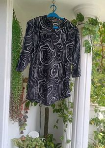 Stylish Black & White Pattern Kurta