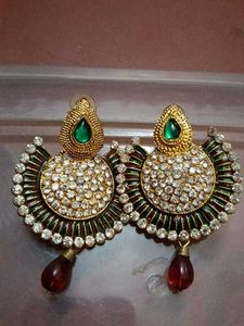 Stunning Emerald & Diamond Studded Earrings