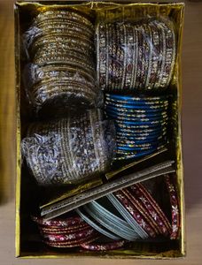 6 Designs Bangles Collection with box