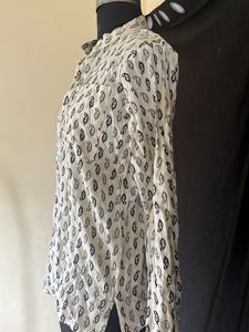 Kurta Shirt with Paisley Print