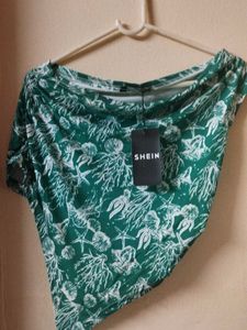 Shein Stylish One-Shoulder Print Top