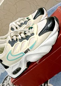 Stylish White &amp; Black Sneakers