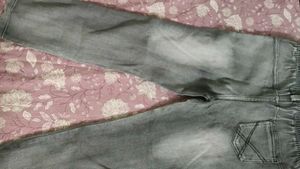 Trendy Denim Jeans