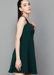 Elegant Green Sleeveless Square Neck Dress