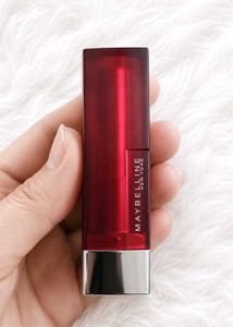 color sensational lipstick red liberation
