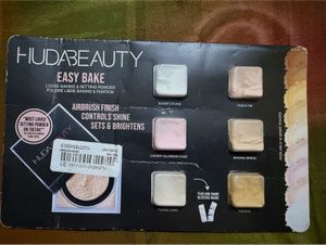 Huda Beauty Easy Bake Loose Powder Palette