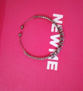 Elegant Crystal Bracelet