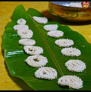 5 Set Chakali Mekar &amp; samosa,karanji,Modak 4 Sacha