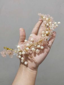 Elegant Beaded Hair Vine