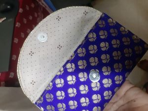 Price Reduced..... New Party hand Purse for sale