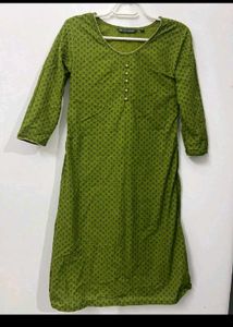 Avaasa Olive Green Printed Kurti