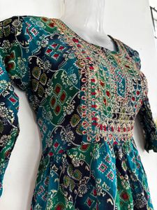 price drop ✨ clearance sale. Embroidered Teal & Gr
