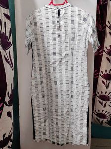 AURELIA 's White &amp; Black Print Kurta