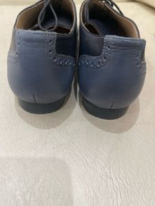 Blue &amp; White Oxford Shoes