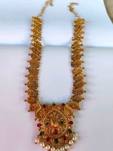 Stunning Gold Toned Peacock Necklace