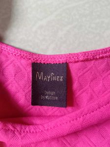 🇰🇷Vibrant Pink Textured Crop Top