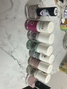 Set of 8 Nail Paints