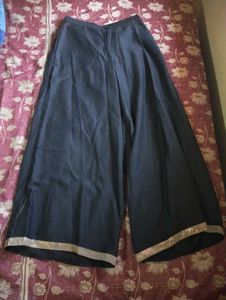 Rain &amp; Rainbow Women Black Kurta Set
