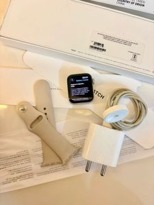 Apple Watch SE 2nd Gen(Wifi+Cellular)