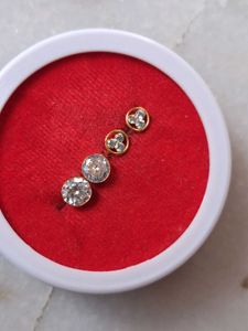 beautiful new Stud Earrings Set