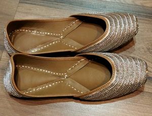 Juttis/Mojaris