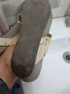 Woman Cheppal 38 Size Good Condition. High Heels
