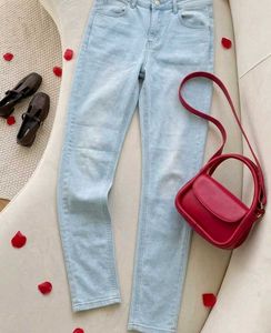 high waisted blue skinny jeans