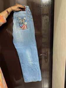 Light Wash Relaxed Fit Jeans
