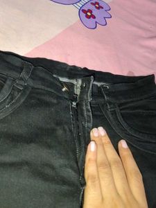 black skinny jeans