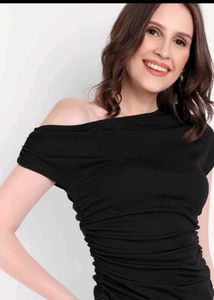 Chic Off-Shoulder Black Top