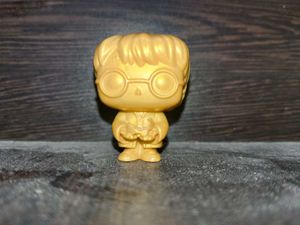 Rare Golden Harry Potter Funko Pop! mini figurine